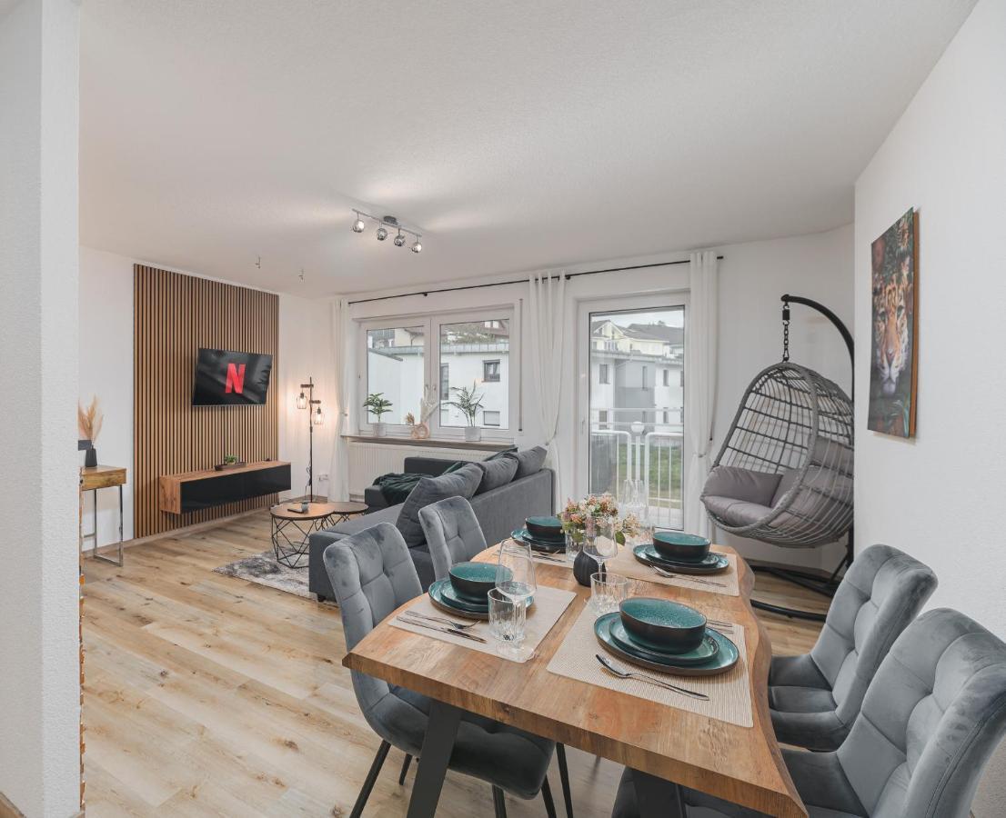 Premium Wohlfuehloase Sinsheim - Business & Privat - Netflix & Disneyplus - Tg - Balkon Exterior foto